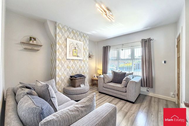 43 Warwick Road, Manchester photo 3