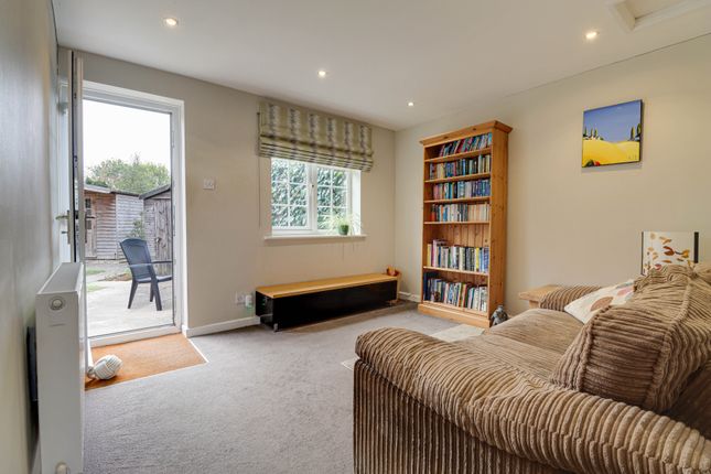 69, Langley Grove, St. Albans photo 4