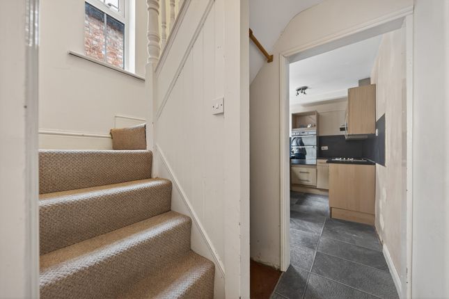 20, Rosebery Street, Burton Latimer photo 4