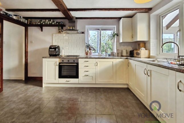 17, Holyoake Drive, Coalville photo 3