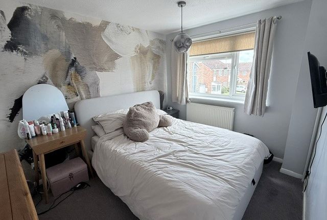 7, Beech Close, Northampton photo 4