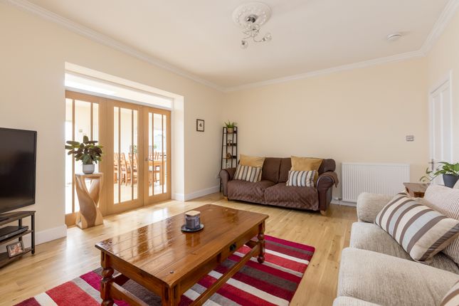 68, Christiemiller Avenue, Edinburgh photo 4