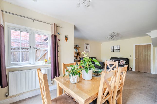 69, Trenchard Close, Hersham photo 3