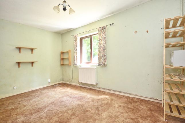 4, Fontmell Court, Bristol photo 4