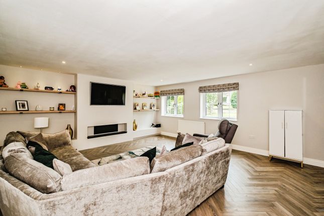 York Lodge, Silver Wood, Pulborough photo 4