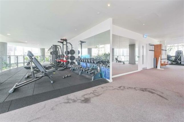 155, Apartment 1306, Wandsworth Road, London photo 5