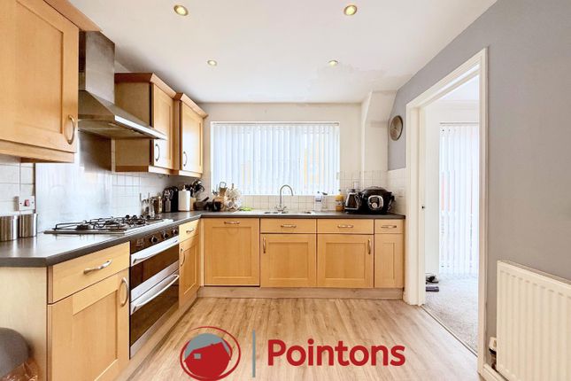 7, Buttercup Way, Bedworth photo 3