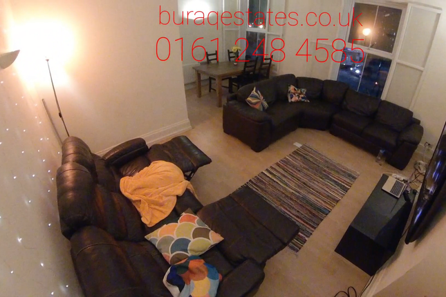 Detached house to rent in Mauldeth Road, Withington, Manchester