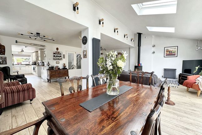 3 Lakeland Gardens, Southampton photo 4