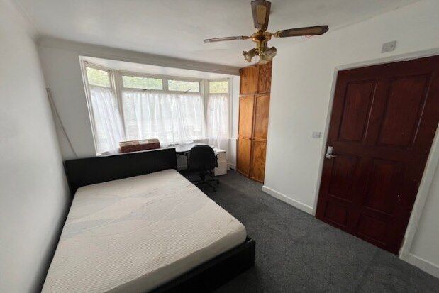 Property to rent in Castle Road, Chatham
