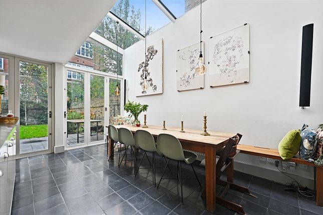 54, Thornfield Road, London photo 2