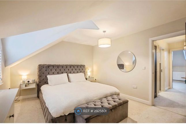 Cranleigh Drive, Sale photo 3