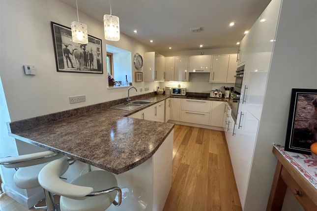 Kitchen.Jpg
