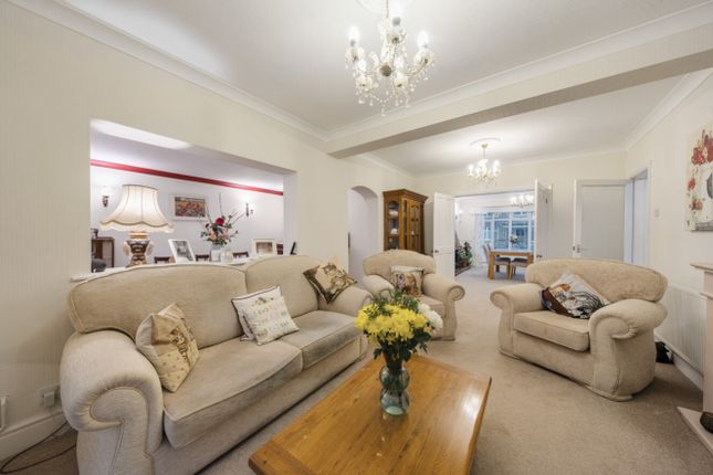 16, Bramcote Drive, Nottingham photo 3