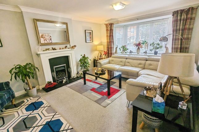 7 Richmond Drive, Grantham photo 2