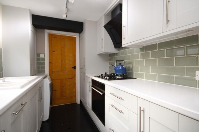 211, Stoughton Road, Guildford photo 4