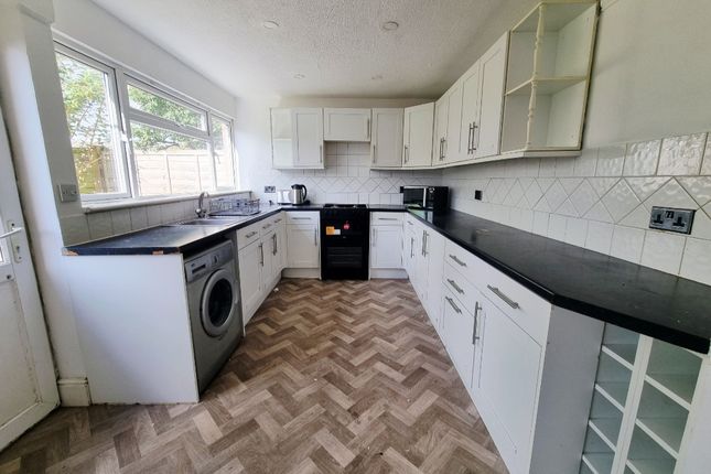 117, Stevenage photo 5