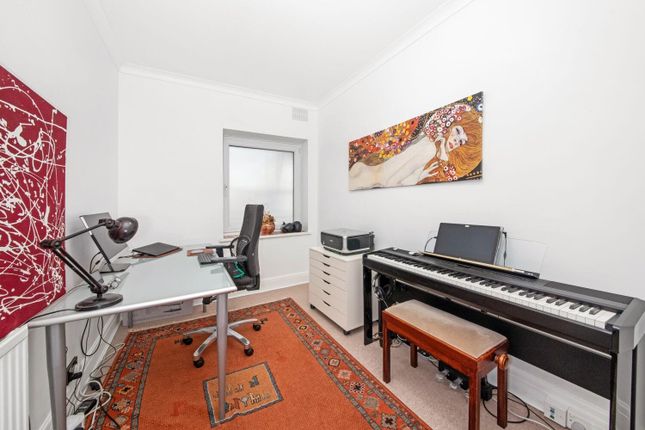 Flat for sale in Anerley Road, Anerley, London