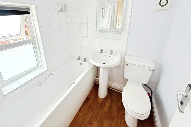 65B,, Alexandra Street, East Yorkshire photo 4