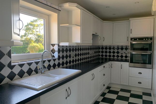3, Trelawney Parc, Launceston photo 2