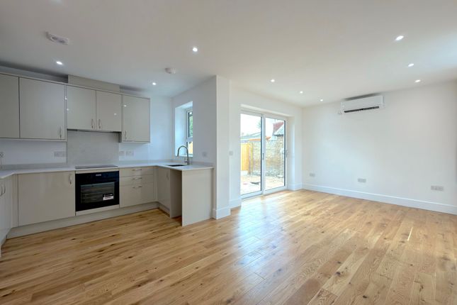 1-bed semi-detached on 58a London Road, Faversham, £375,000