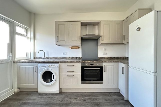 33, Key Road, Clacton-On-Sea photo 4