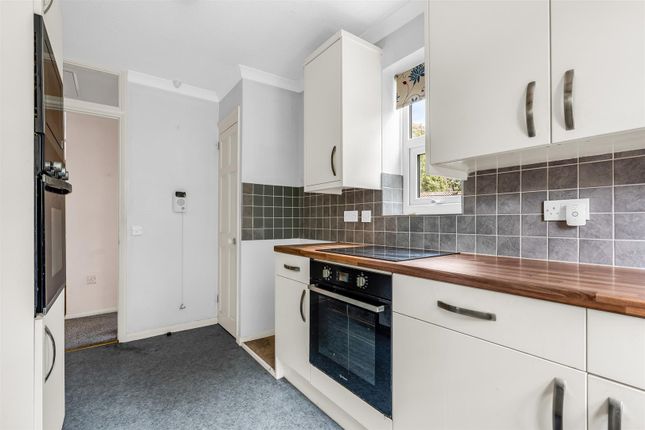 20, Braziers Field, Hertford photo 4