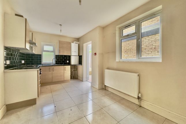 Thumbnail Terraced house to rent in Valnary Street, Tooting, London