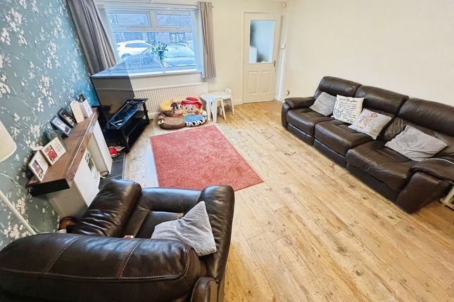 Wrenbury Drive, Bolton photo 2
