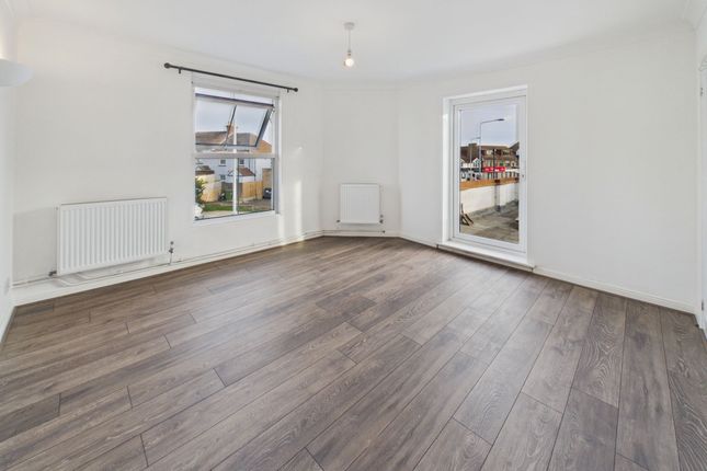 Flat, 3 Peartree Lane, Bexhill-On-Sea photo 3