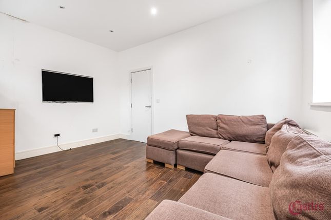 54B, Coleridge Road, London photo 3