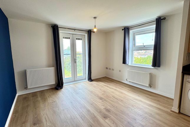 27, Littledale Row, Newquay photo 2
