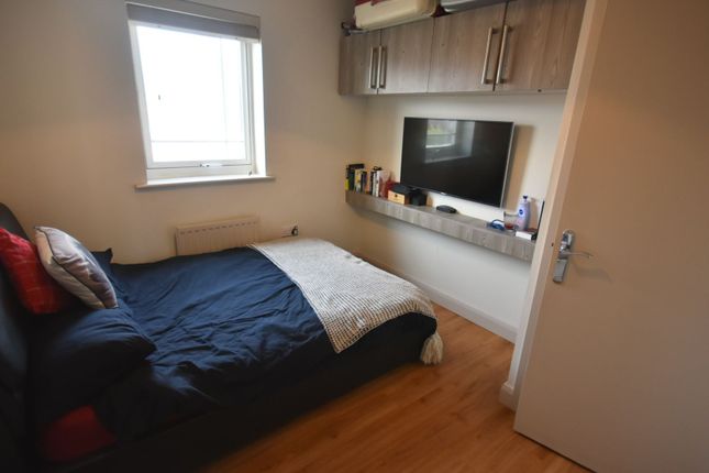 Town house to rent in Mackworth Street, Hulme