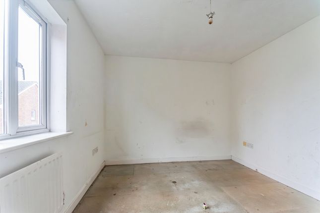 Woodhouse Road, Swindon photo 3
