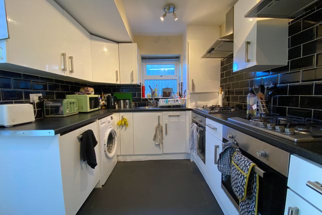 16, Minny Street, Cardiff photo 3