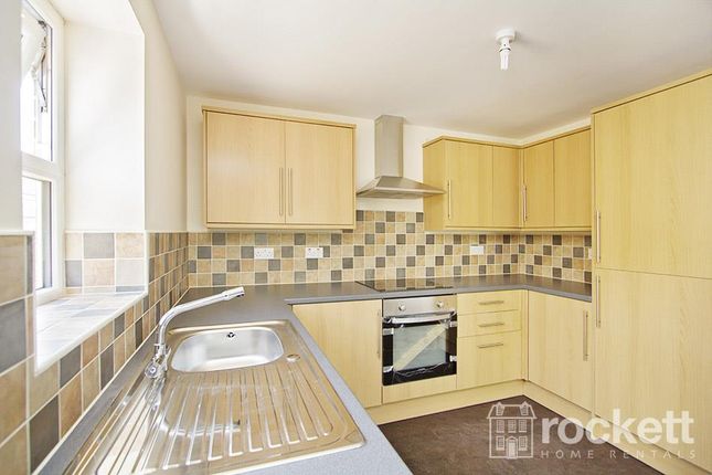 26, Faulds Court, Wolstanton photo 4
