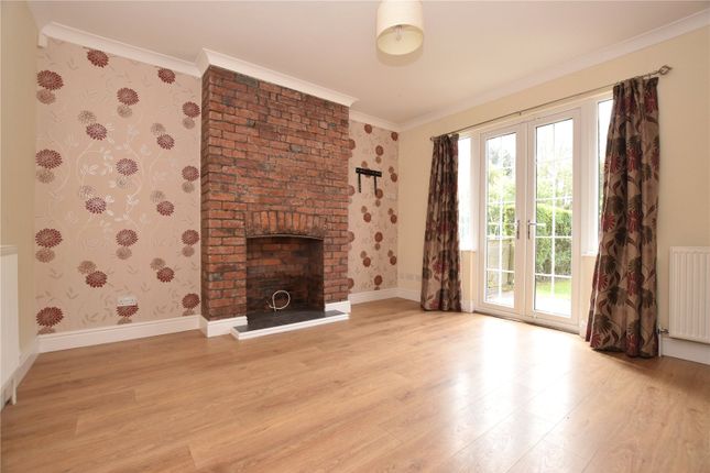23, Whinfield, Leeds photo 2