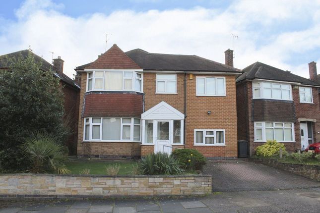 Detached house to rent in Seven Oaks Crescent, Bramcote, Nottingham