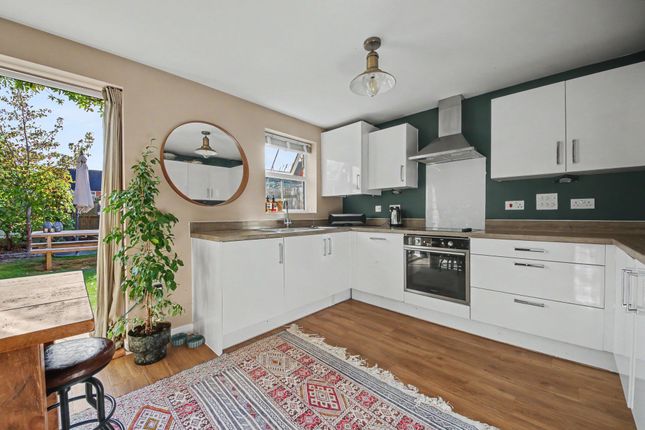 23 Hamble Rise, Southampton photo 2