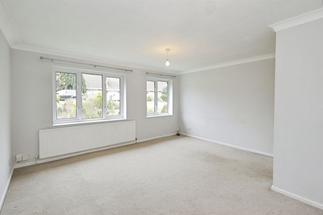 43, Old Trough Way, Harrogate photo 3