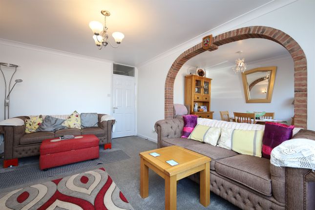 30, Ancaster Avenue, Chapel St. Leonards, Skegness photo 4
