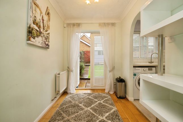 Cressfield Drive, Cardiff photo 4