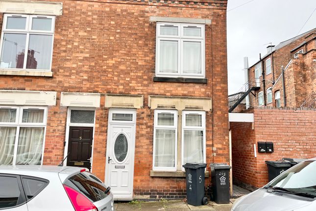 Thumbnail End terrace house for sale in Farringdon Street, Leicester