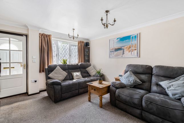 40, Quincy Road, Surrey photo 2