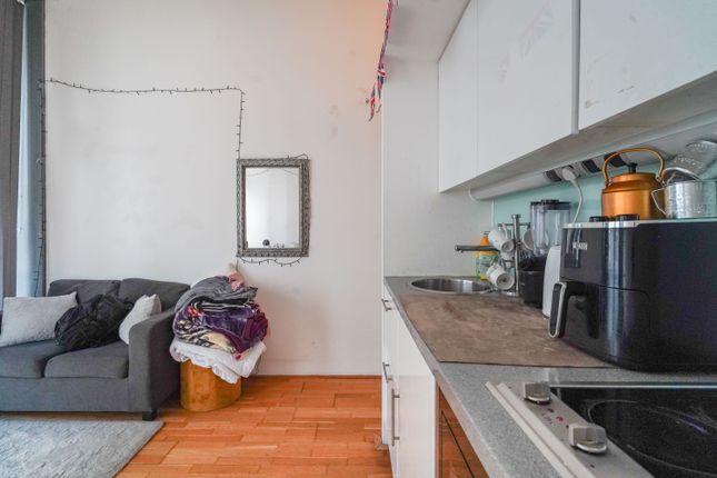 Apartment 120 Abito, 4, Clippers Quay, Salford photo 4