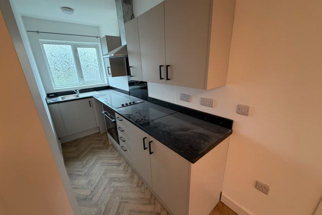 30, Manor Avenue, Nottingham photo 5