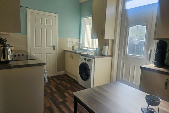 14, Croft Avenue, Normanton photo 5