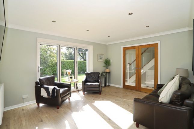 13, Waterside Close, Newport photo 4