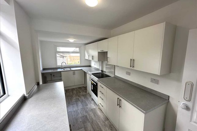 12, Newland Avenue, Scunthorpe photo 3