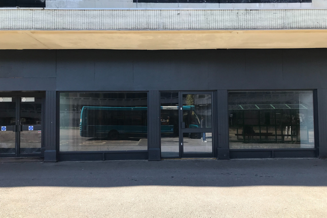 Retail premises to let in 30B Terminus Street, Harlow, Essex